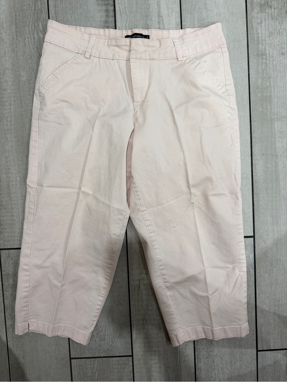 Lee Women's Pale Pink Capri Pants